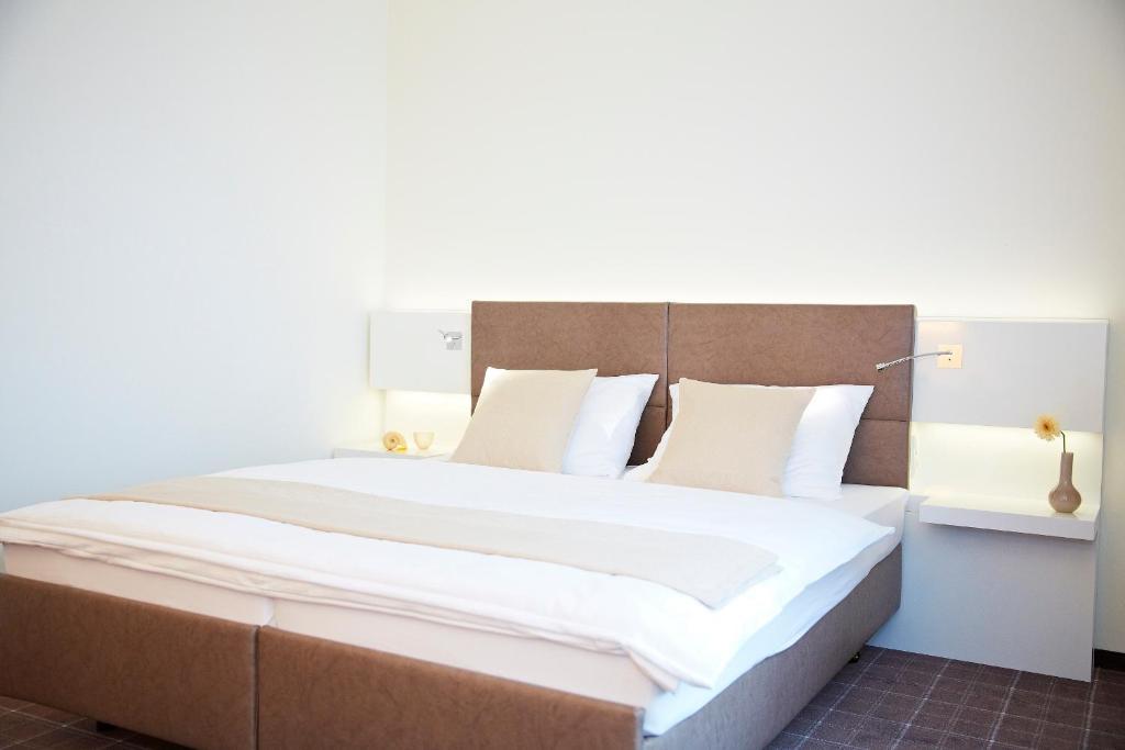 Landhotel Sonne Neuendettelsau Habitación foto